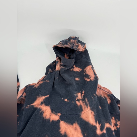 Lululemon Bleached Tie-Dyed Funnel Neck Hoodie - Picture 9 of 15